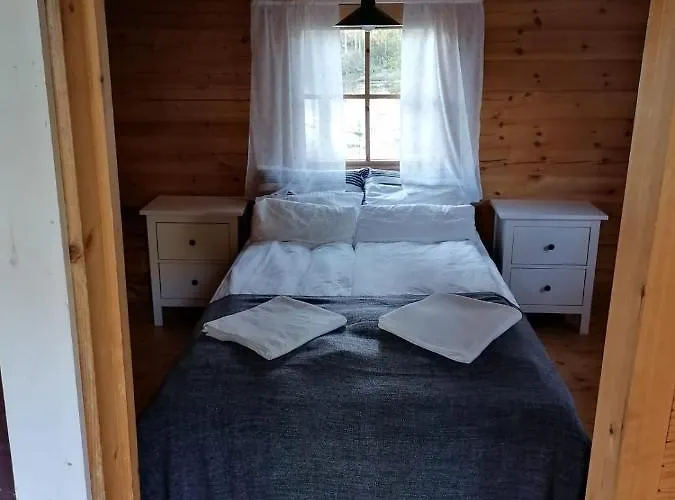 בית הארחה Hannuksen Piilopirtti *